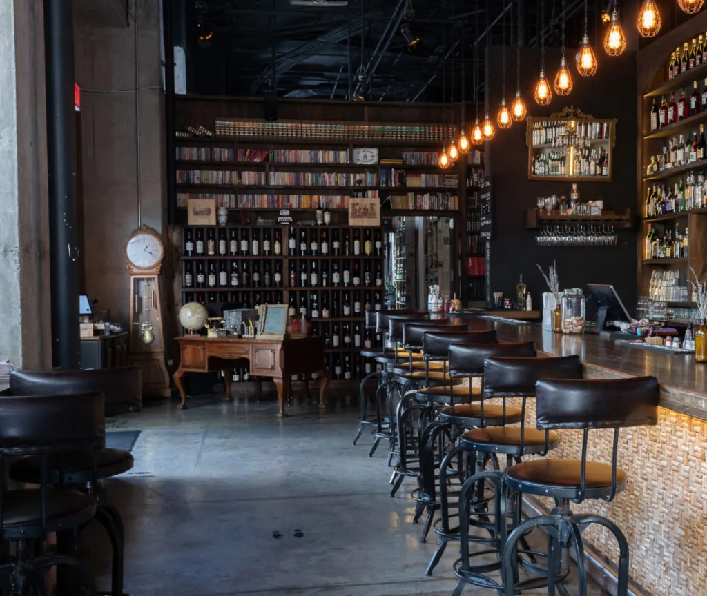 Bar