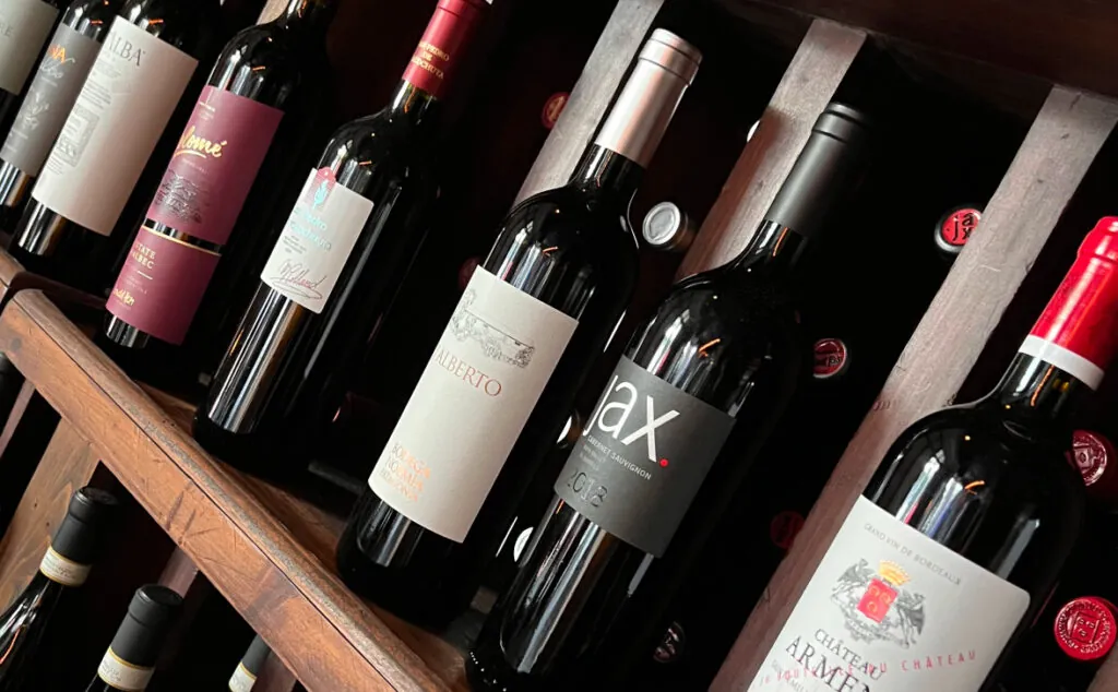 Wine shelves diagonal para IG